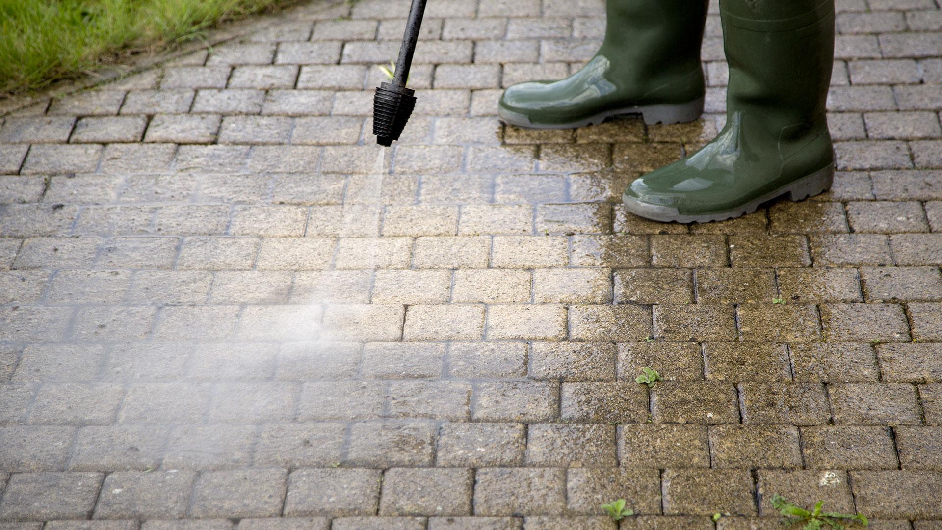 pressure washing articles
