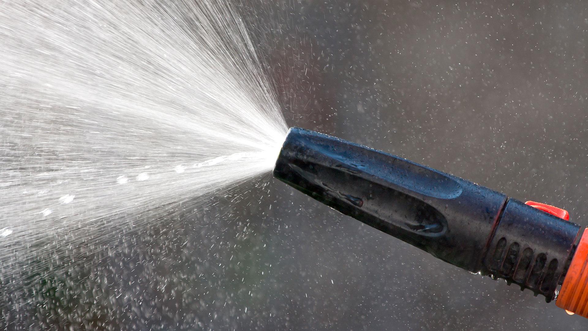 commercial pressure washing